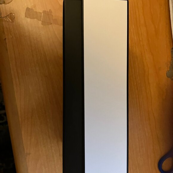 Empty Chanel Box in excellent condition - Picture 2 of 3